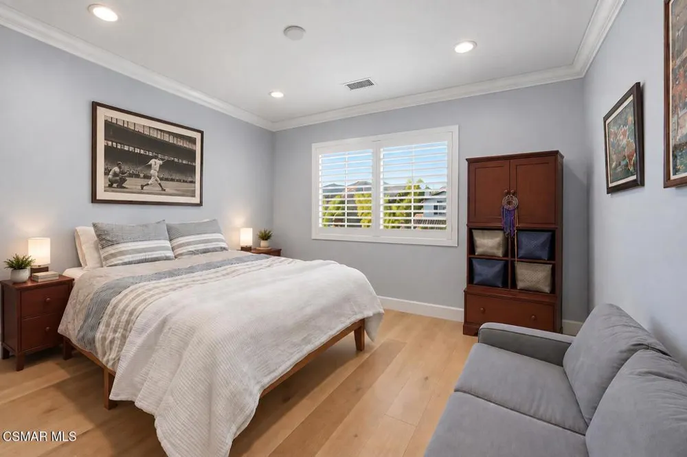 3358 Crossland Street Thousand Oaks, CA 91362