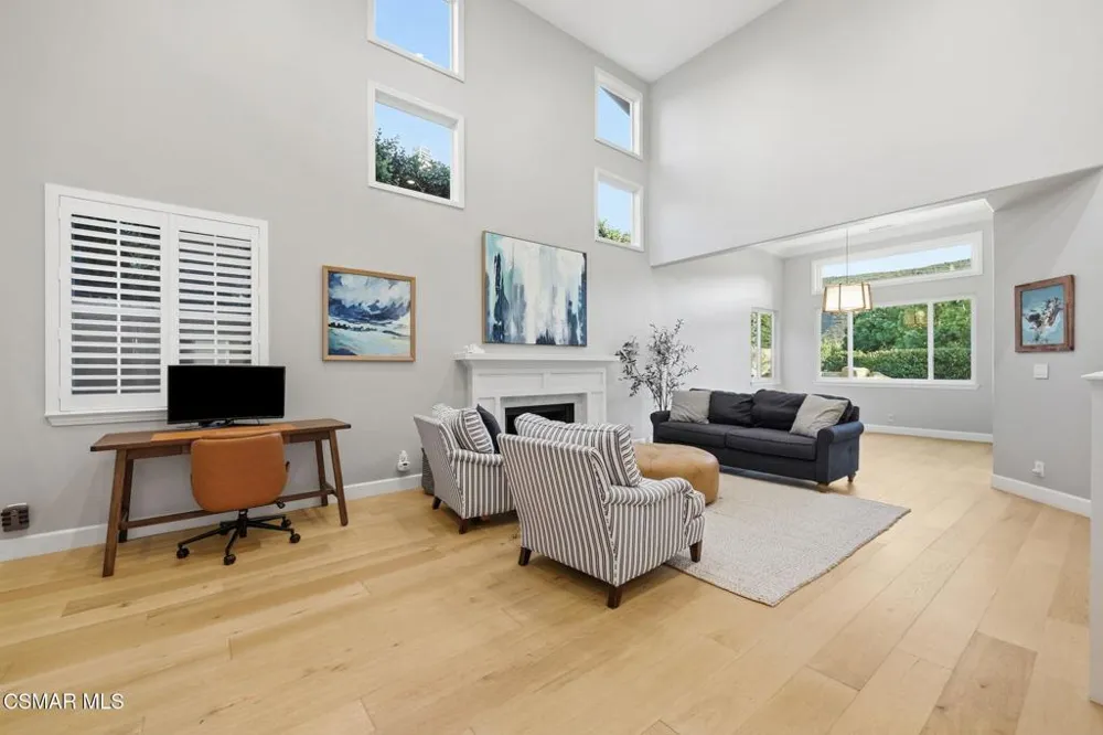 3358 Crossland Street Thousand Oaks, CA 91362