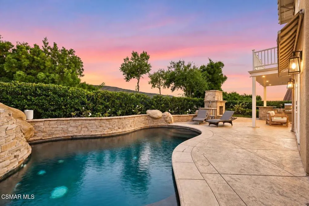 3358 Crossland Street Thousand Oaks, CA 91362