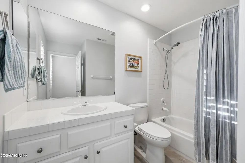 3358 Crossland Street Thousand Oaks, CA 91362
