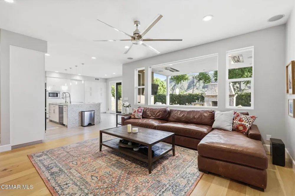 3358 Crossland Street Thousand Oaks, CA 91362