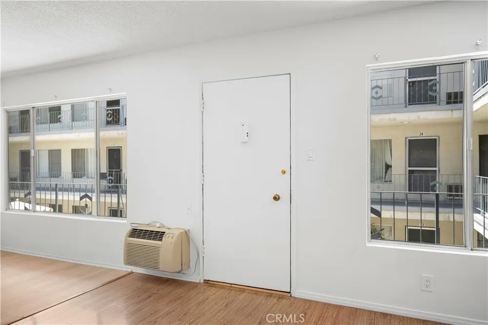 1422 Curson Avenue #1 Los Angeles, CA 90046
