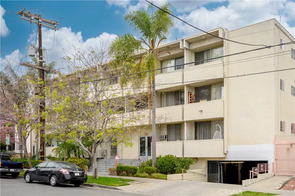 1422 Curson Avenue #1 Los Angeles, CA 90046