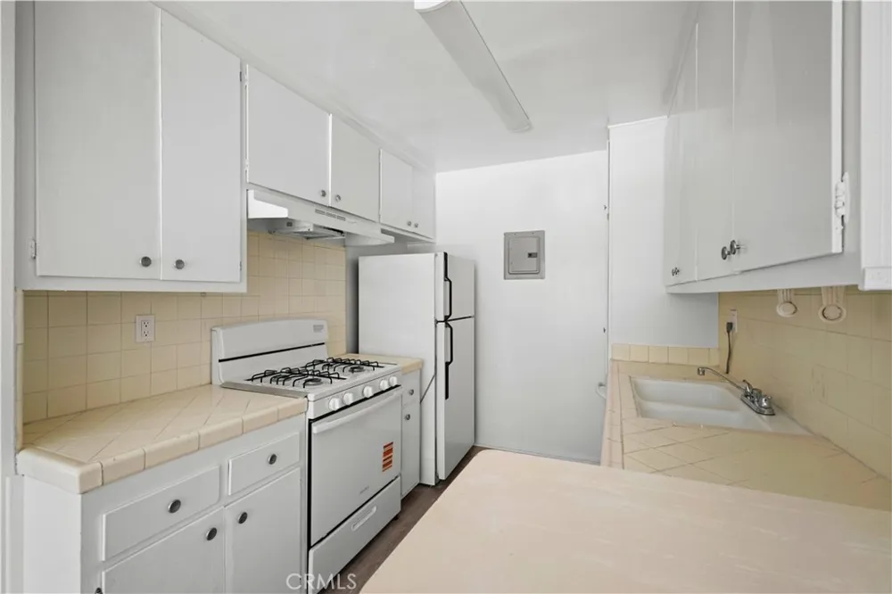 1422 Curson Avenue #1 Los Angeles, CA 90046