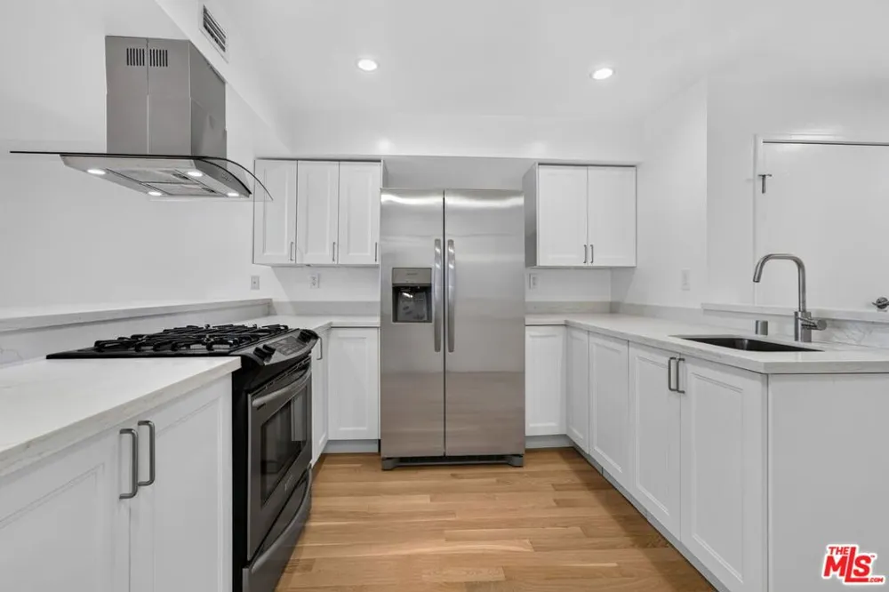 8704 Santa Monica Boulevard #PH3 West Hollywood, CA 90069