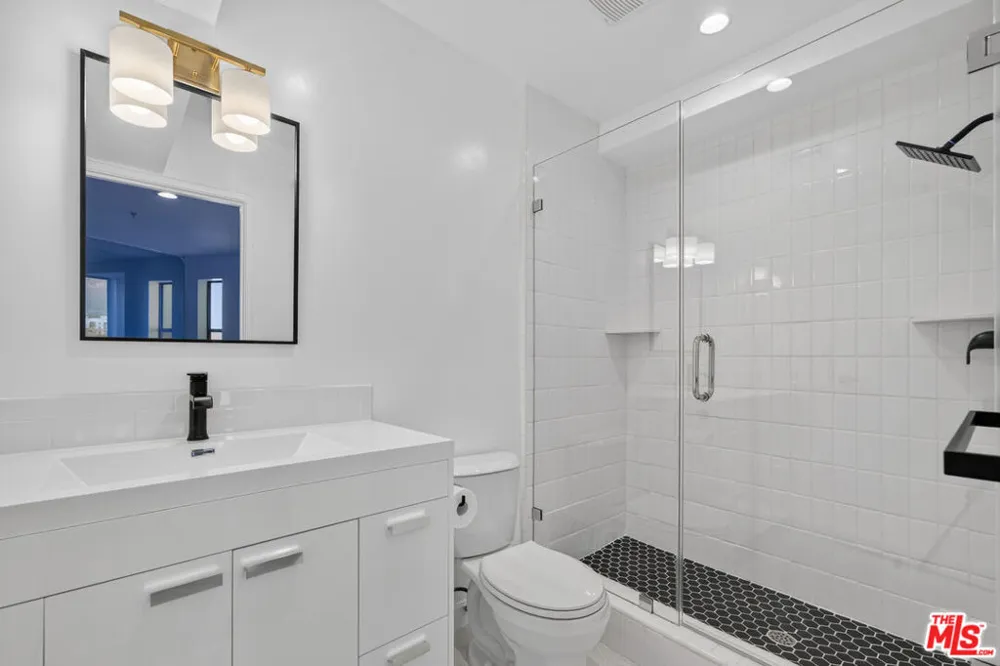 8704 Santa Monica Boulevard #PH3 West Hollywood, CA 90069