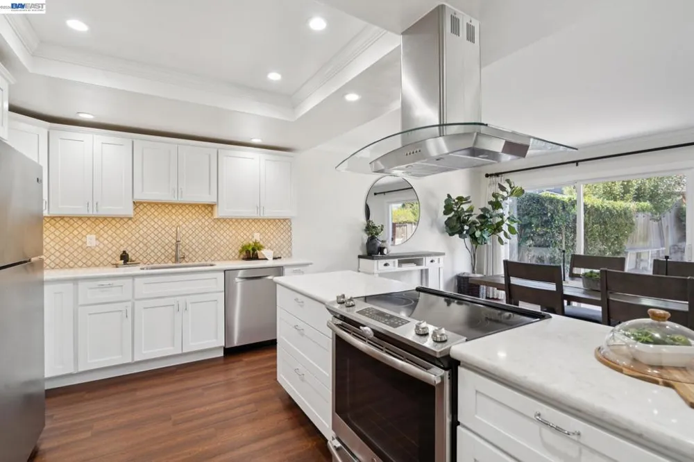 24 Velasco Ct Danville, CA 94526