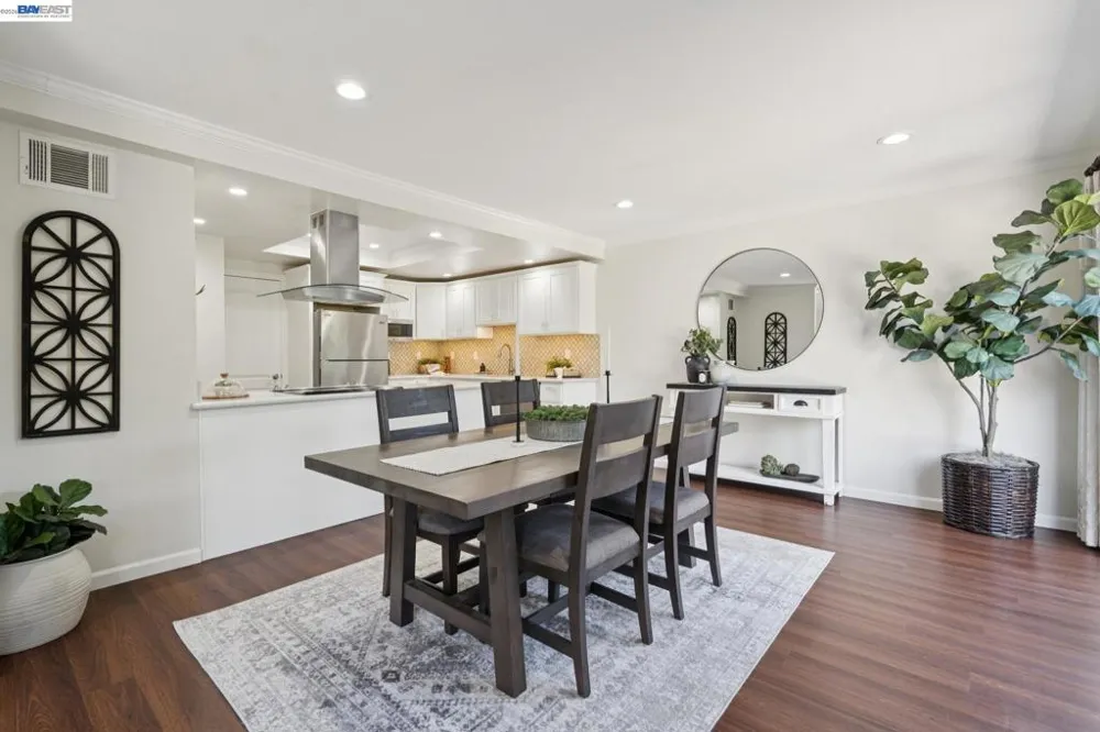24 Velasco Ct Danville, CA 94526