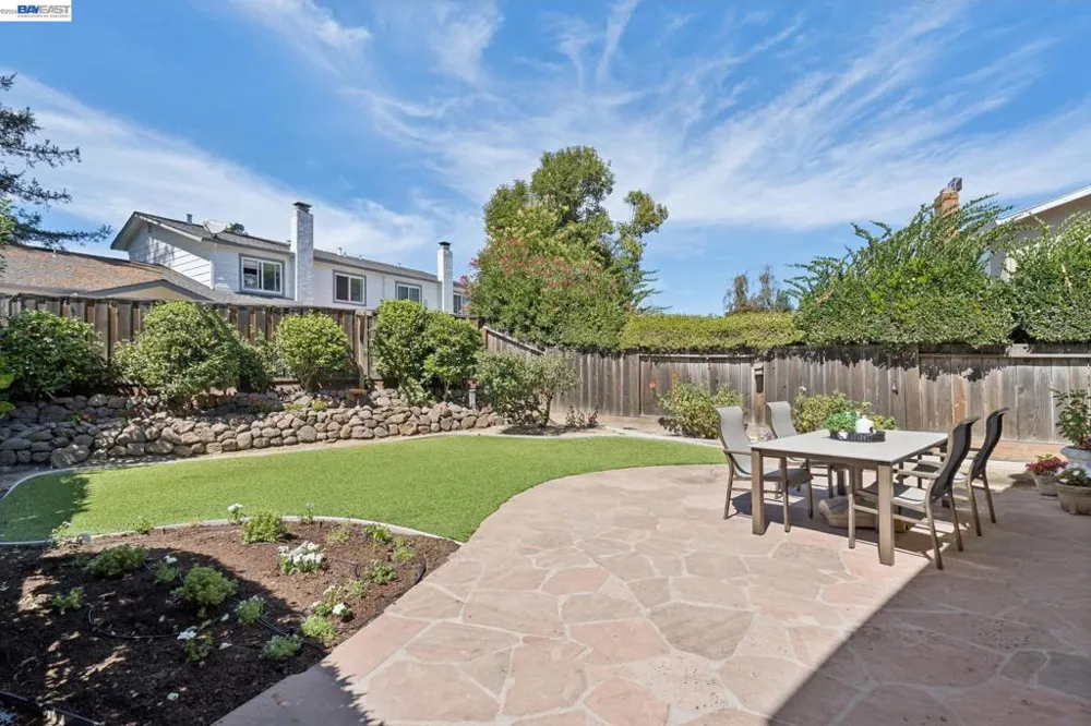 24 Velasco Ct Danville, CA 94526