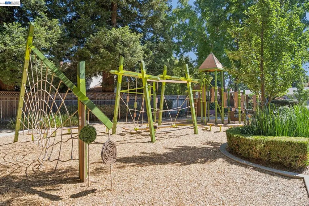 24 Velasco Ct Danville, CA 94526