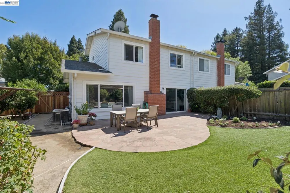 24 Velasco Ct Danville, CA 94526