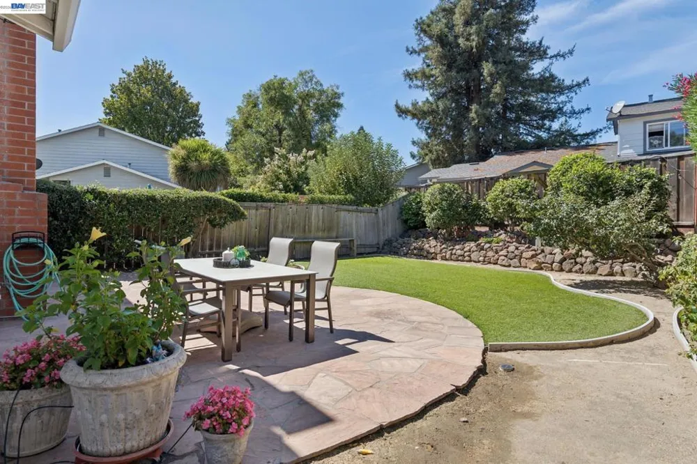 24 Velasco Ct Danville, CA 94526