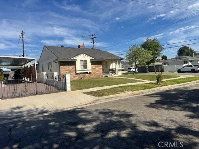 10756 El Arco Whittier, CA 90603