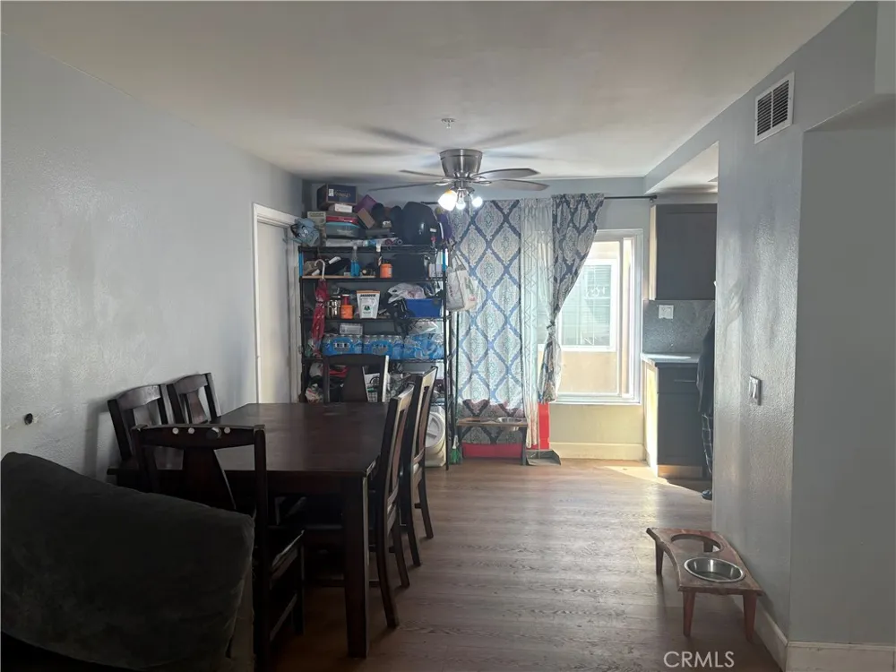 8800 Burnet #16 Los Angeles, CA 91343