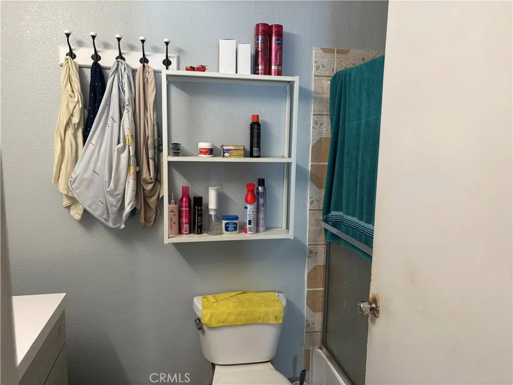 8800 Burnet #16 Los Angeles, CA 91343
