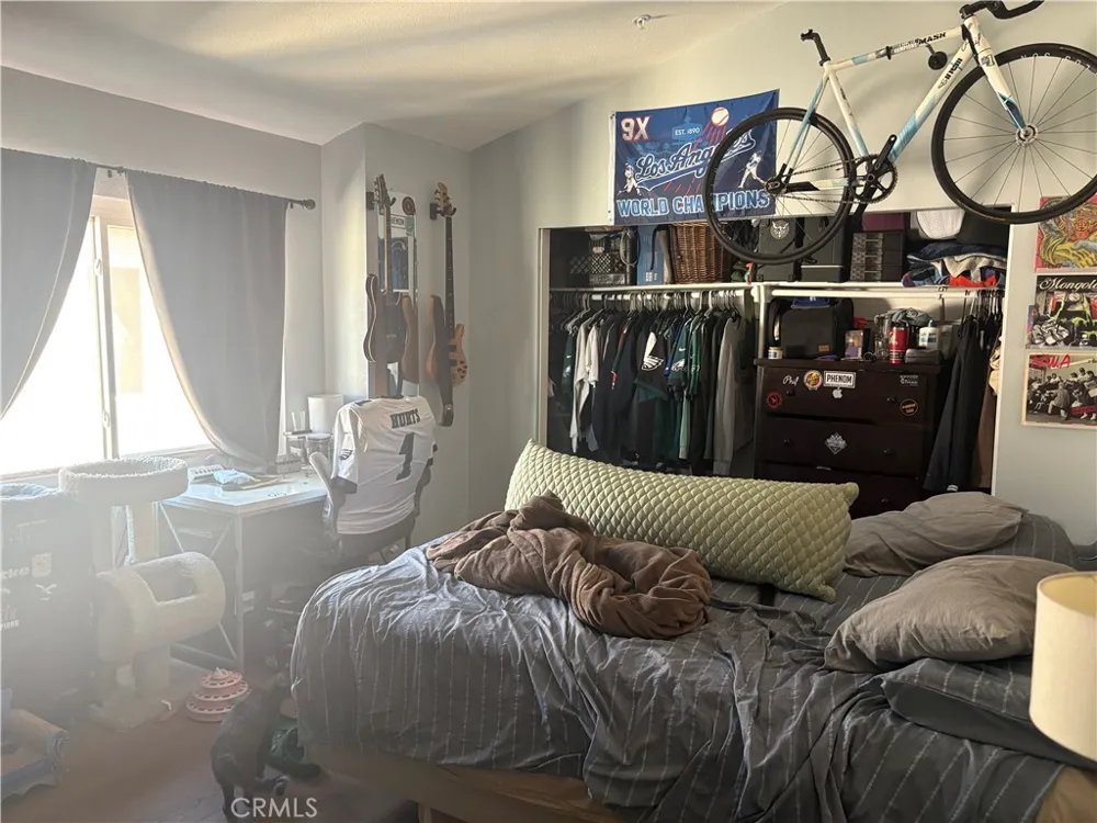 8800 Burnet #16 Los Angeles, CA 91343
