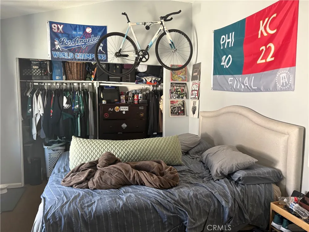 8800 Burnet #16 Los Angeles, CA 91343