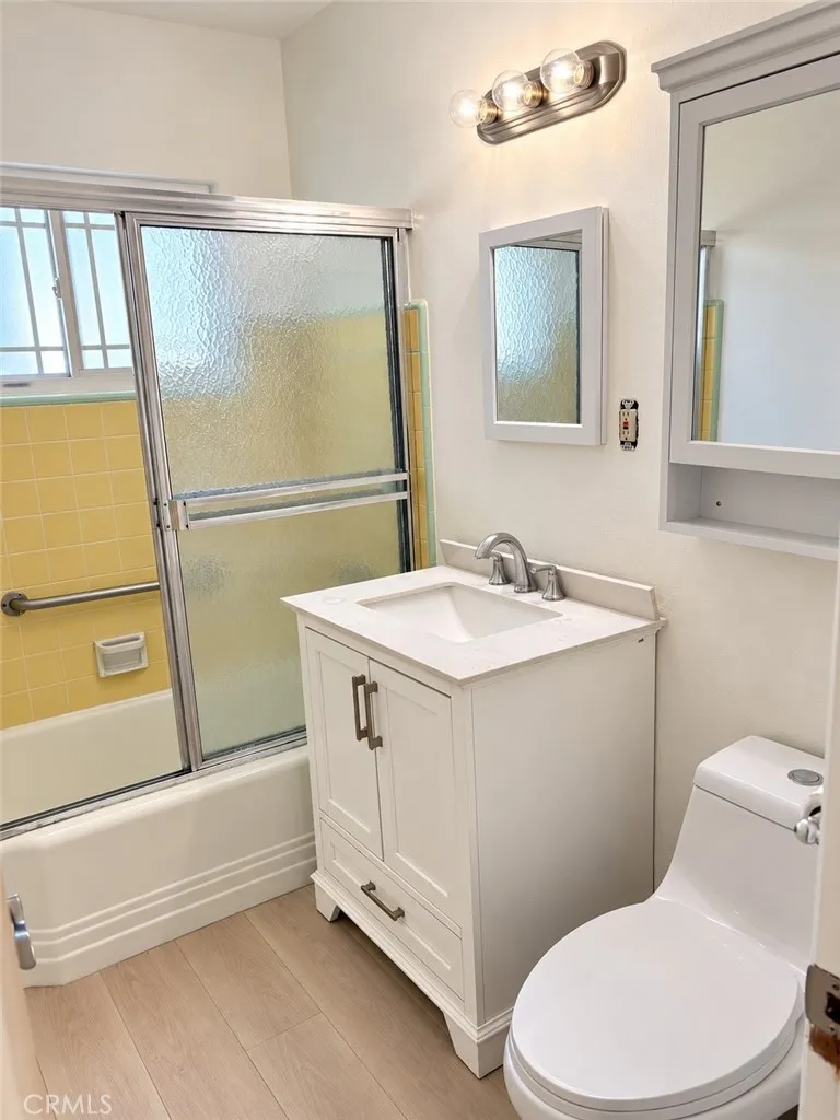 238 E Valencia Avenue E #A Burbank, CA 91502