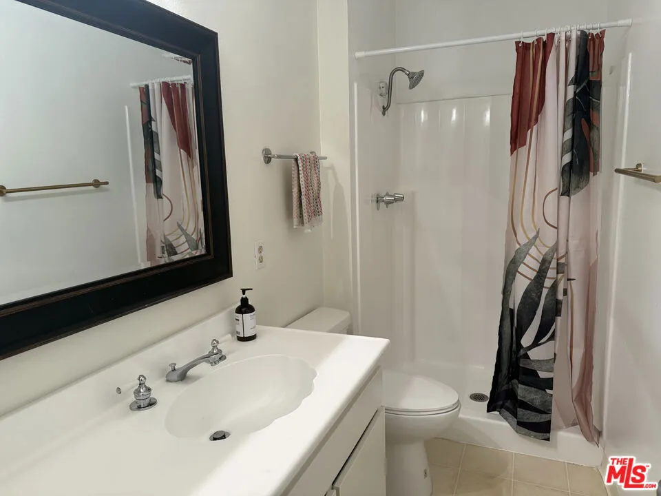 7742 Redlands Street #D3043 Los Angeles, CA 90293