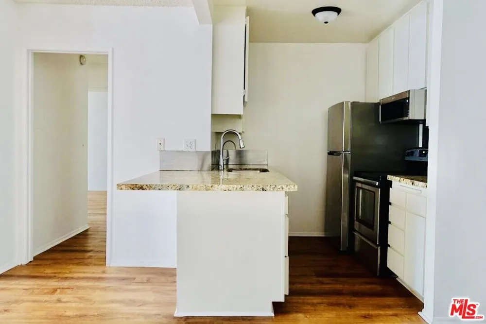 7742 Redlands Street #D3043 Los Angeles, CA 90293