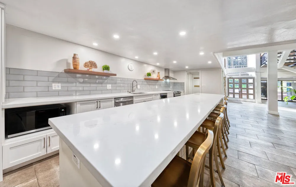 7742 Redlands Street #D3043 Los Angeles, CA 90293
