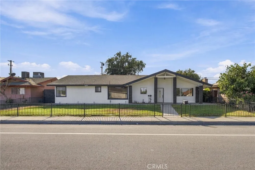 4413 Monitor Bakersfield, CA 93307