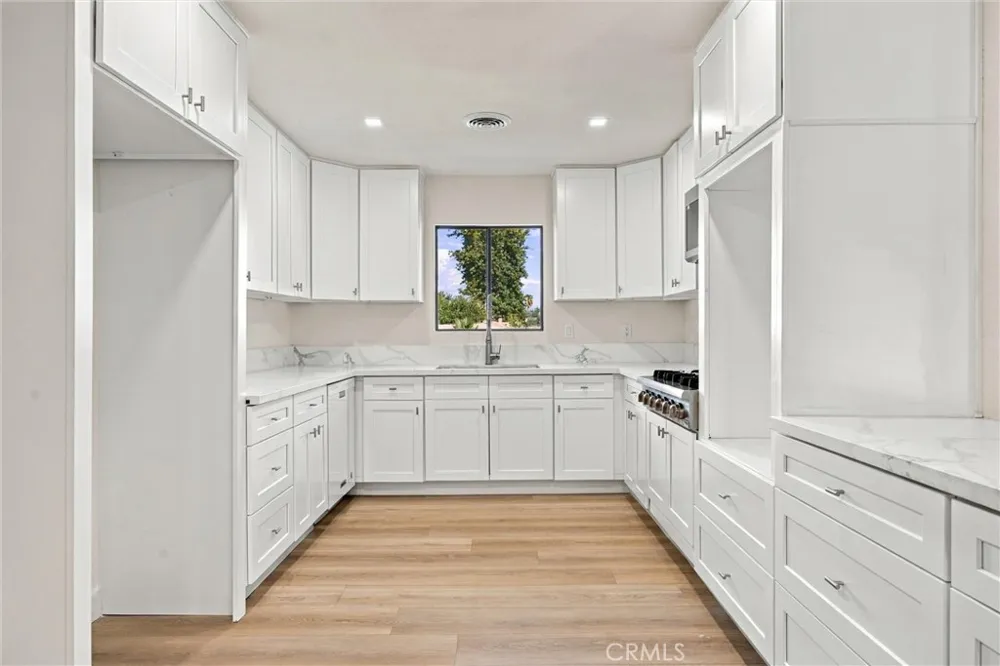 4413 Monitor Bakersfield, CA 93307