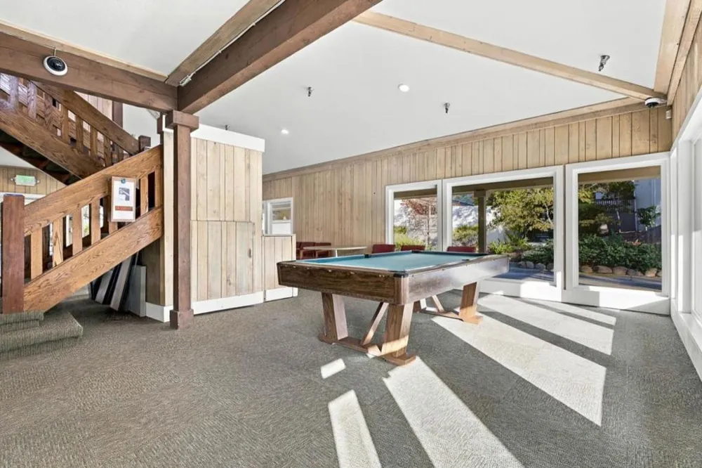 19554 Vineyard Lane Saratoga, CA 95070
