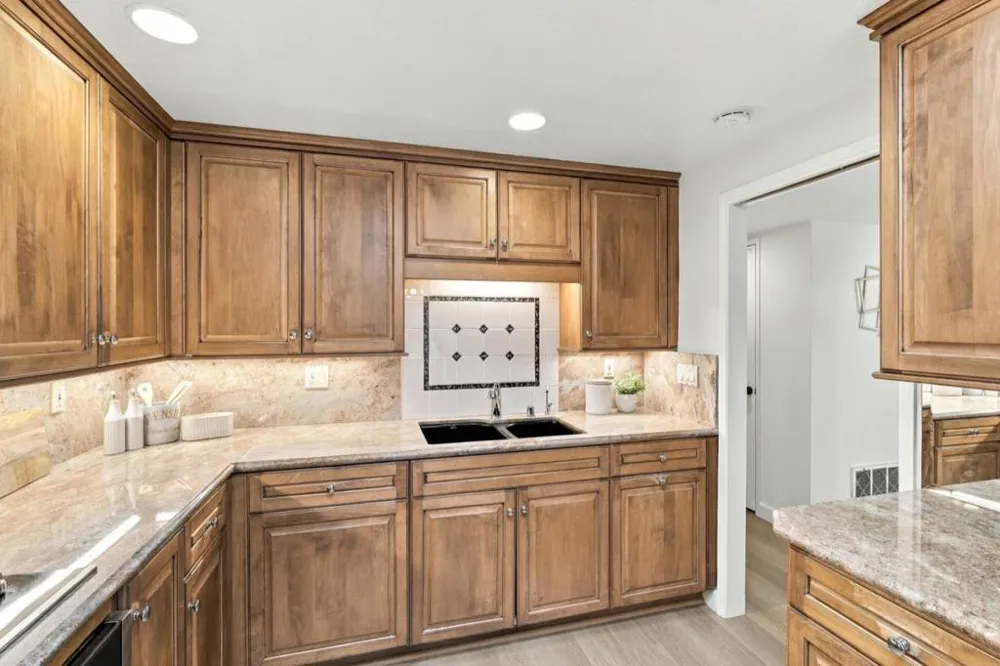 19554 Vineyard Lane Saratoga, CA 95070