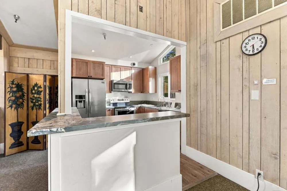 19554 Vineyard Lane Saratoga, CA 95070