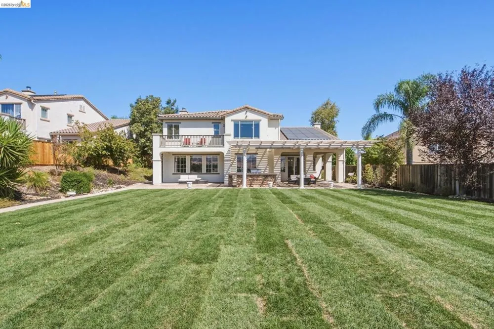 171 E Country Club Dr Brentwood, CA 94513