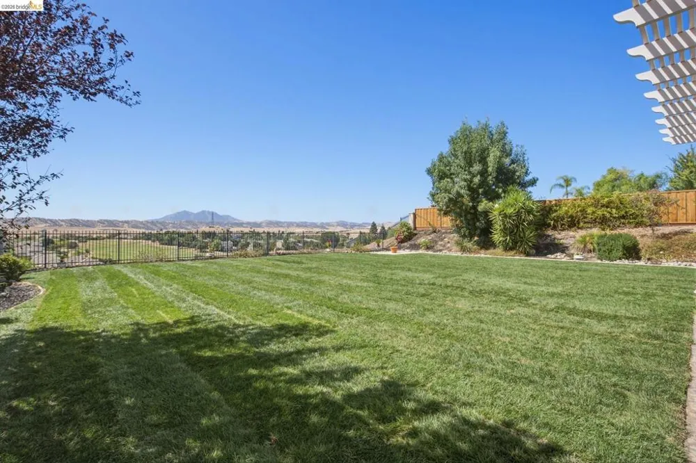 171 E Country Club Dr Brentwood, CA 94513