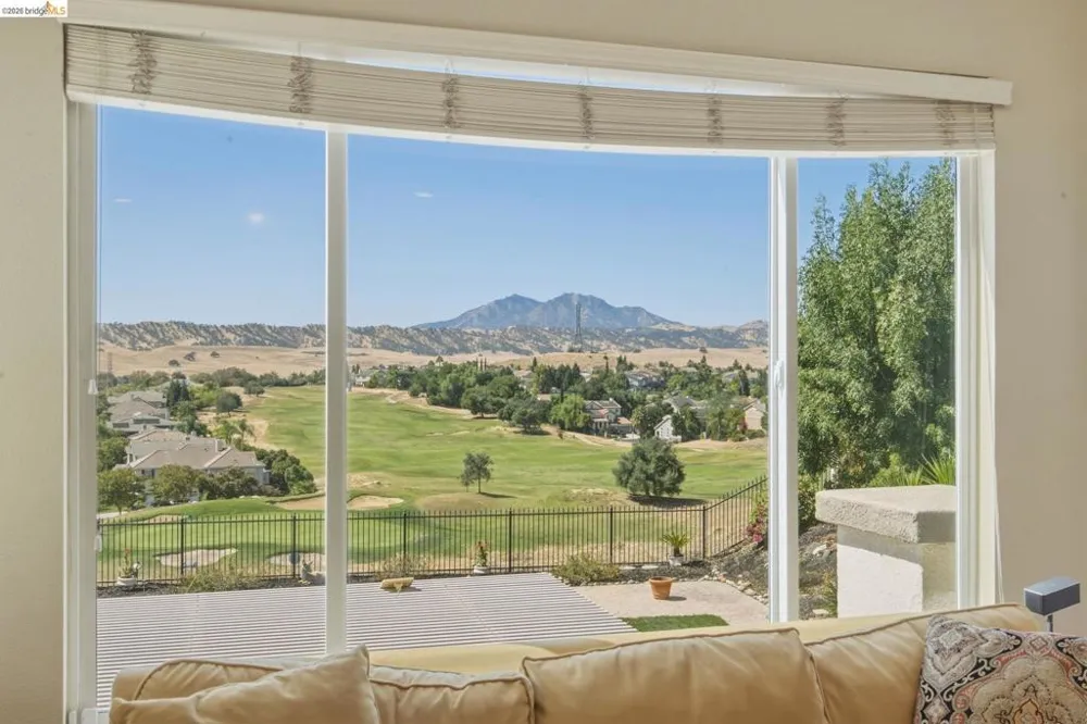 171 E Country Club Dr Brentwood, CA 94513