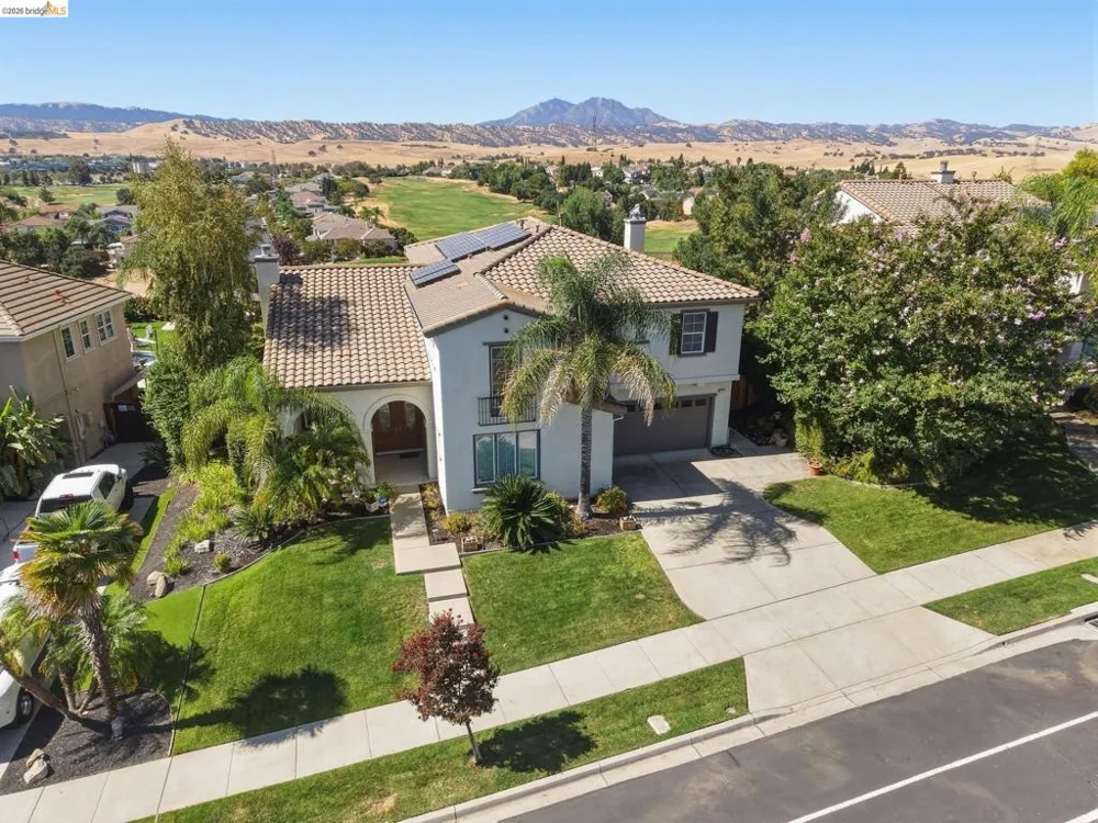 171 E Country Club Dr Brentwood, CA 94513