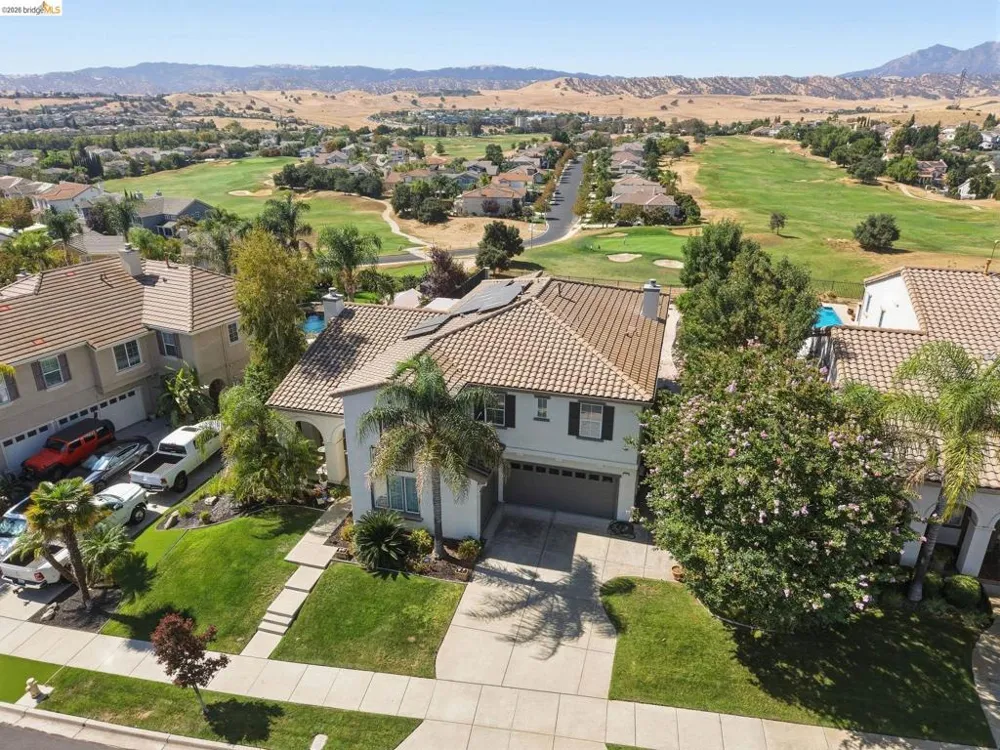 171 E Country Club Dr Brentwood, CA 94513