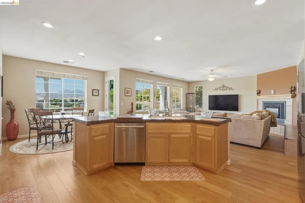 171 E Country Club Dr Brentwood, CA 94513