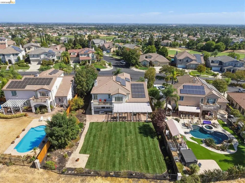 171 E Country Club Dr Brentwood, CA 94513