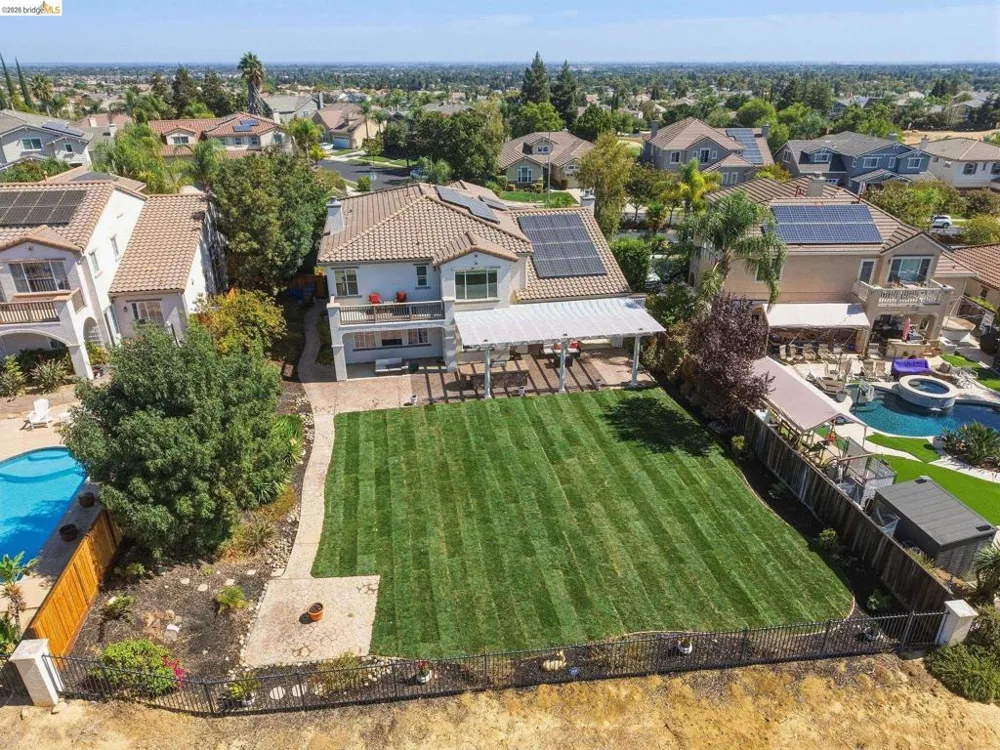 171 E Country Club Dr Brentwood, CA 94513