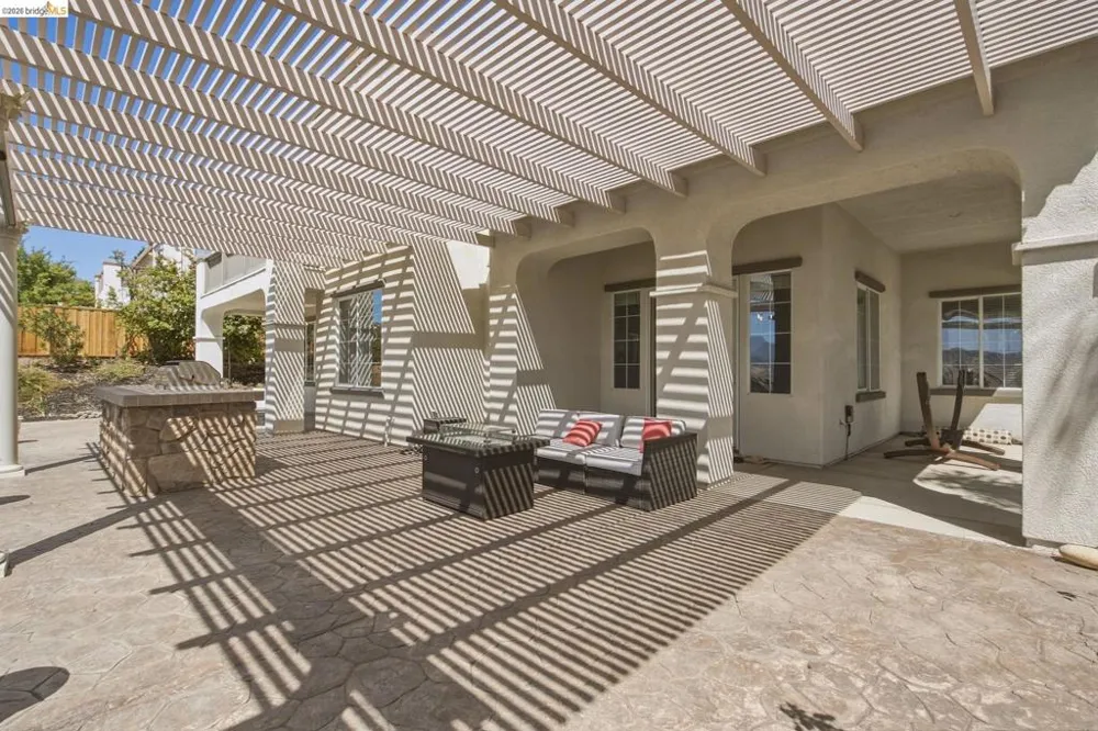 171 E Country Club Dr Brentwood, CA 94513