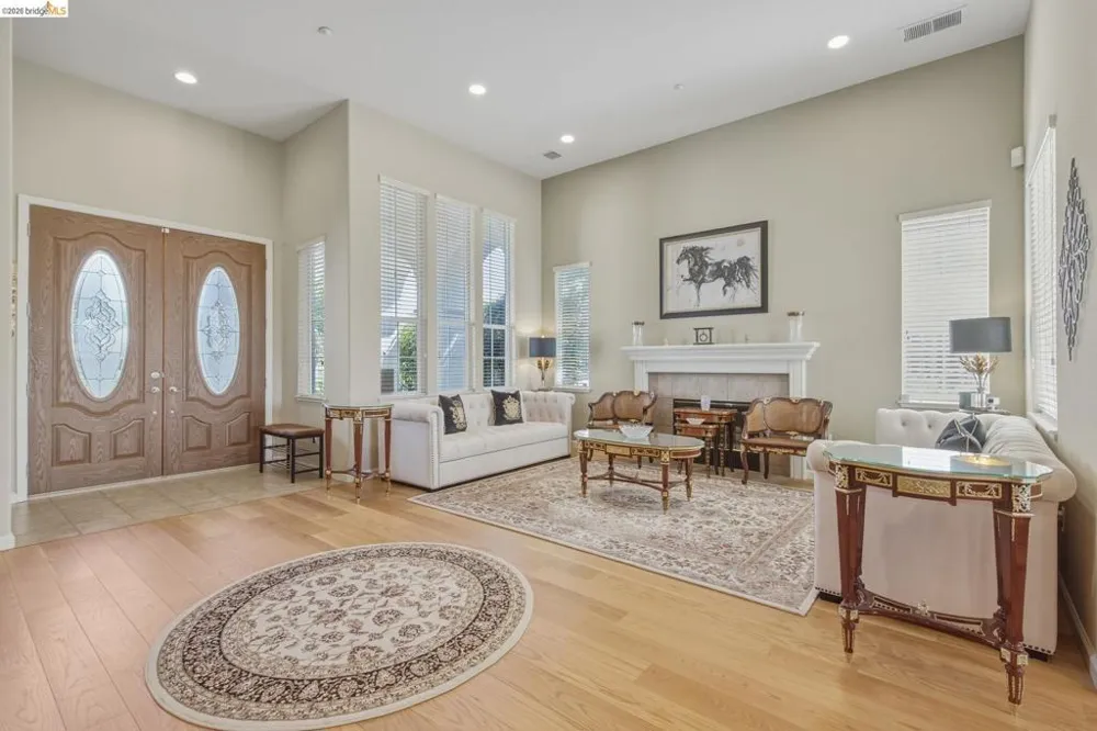 171 E Country Club Dr Brentwood, CA 94513