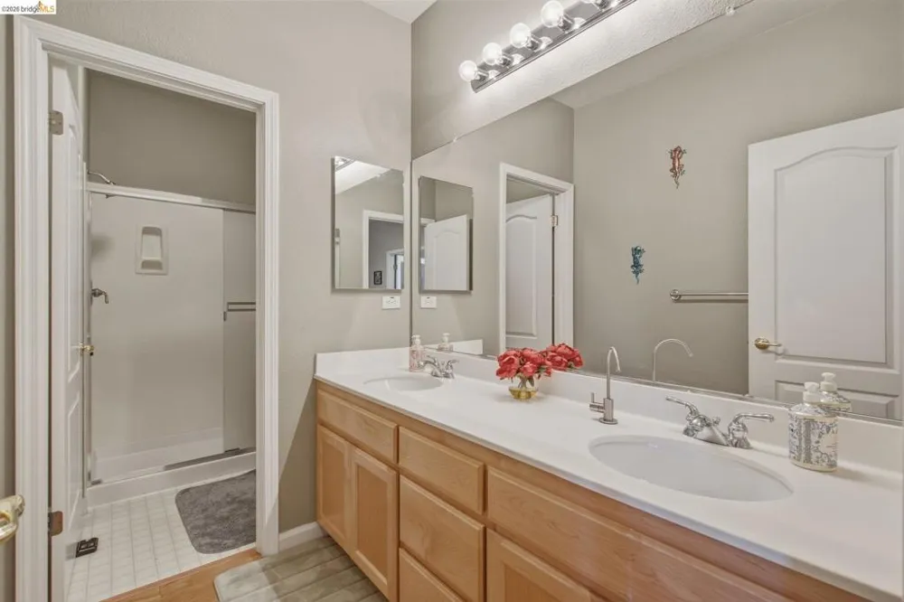 171 E Country Club Dr Brentwood, CA 94513