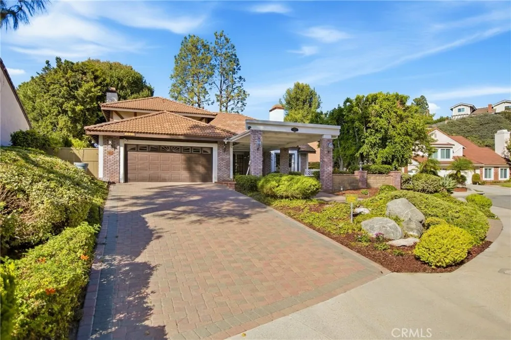 5925 E Settler Court Anaheim, CA 92807