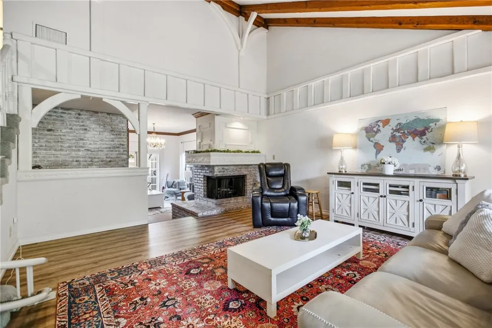 5925 E Settler Court Anaheim, CA 92807