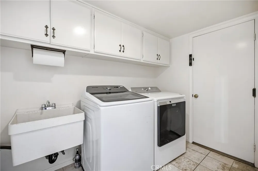 5925 E Settler Court Anaheim, CA 92807