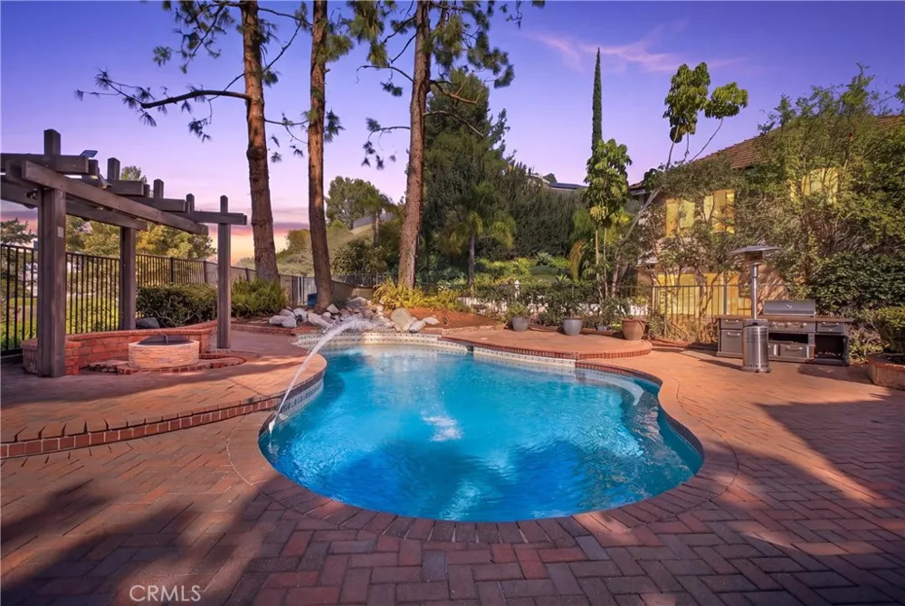 5925 E Settler Court Anaheim, CA 92807