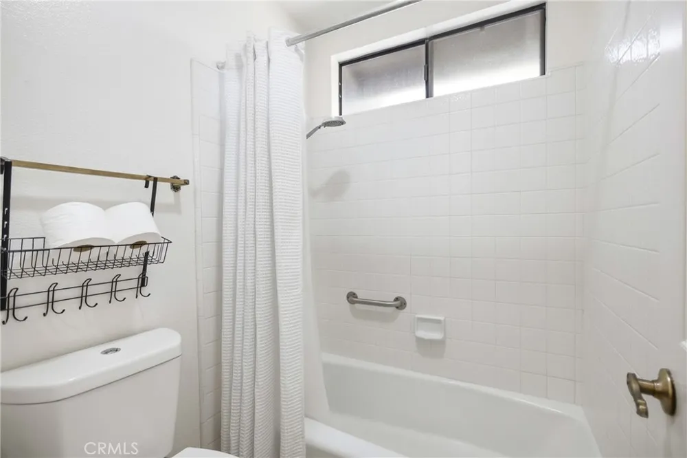 5925 E Settler Court Anaheim, CA 92807