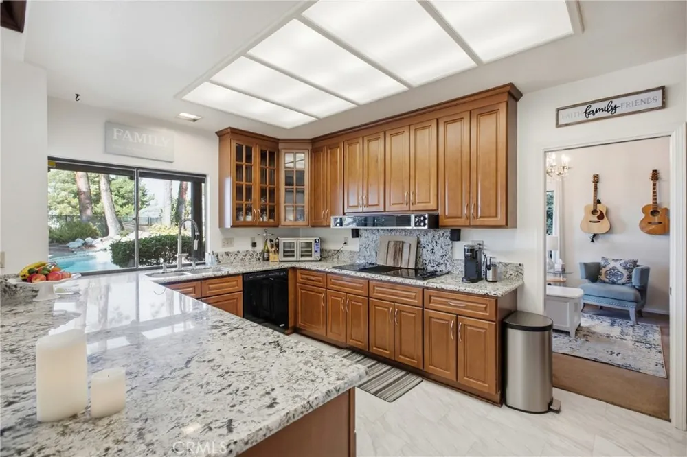 5925 E Settler Court Anaheim, CA 92807