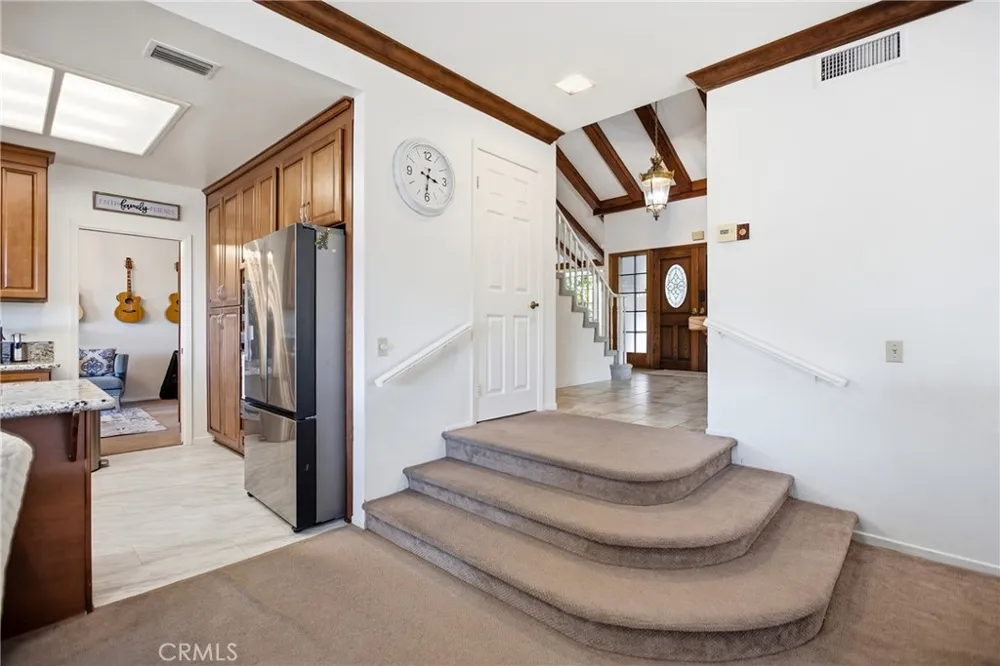 5925 E Settler Court Anaheim, CA 92807