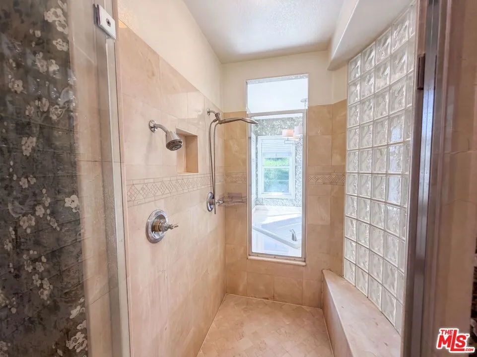 17109 Santa Cruz Court Yorba Linda, CA 92886