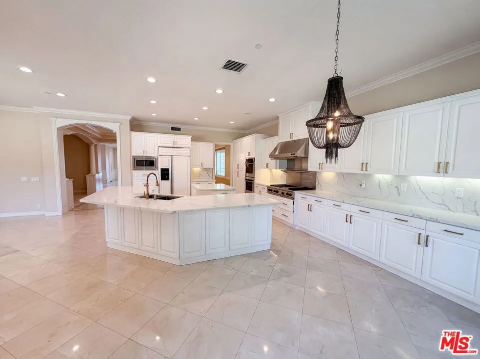 17109 Santa Cruz Court Yorba Linda, CA 92886